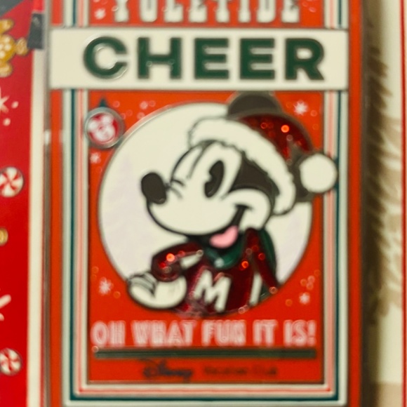 Disney Parks DVC Lot of 2 Mickey Christmas Pins Yuletide Holiday Cheer NWT - Picture 5 of 7